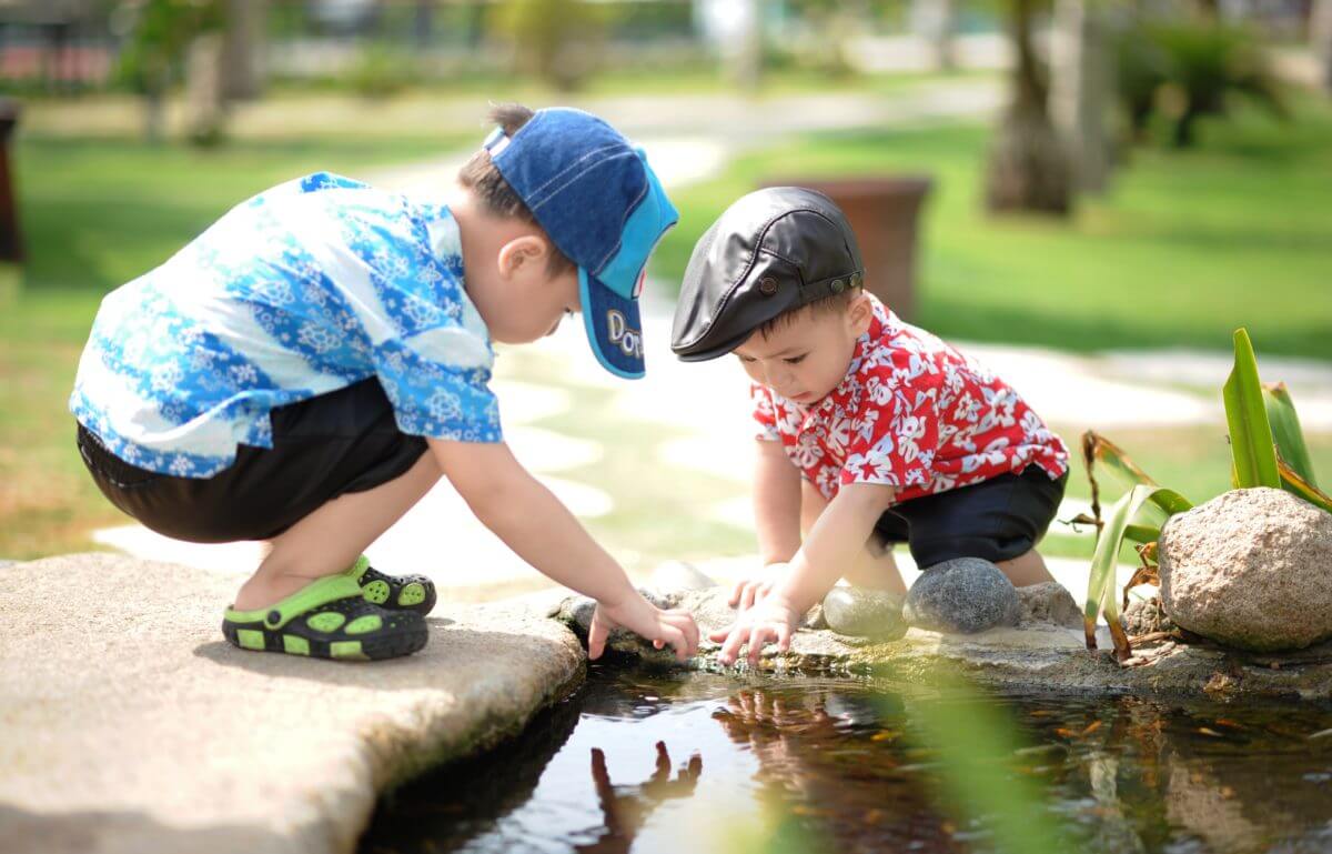 How to Encourage Your Children to Play Outdoors